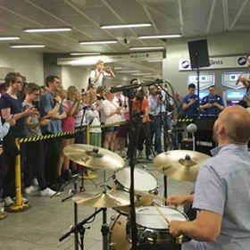 d&b hire surrey: Tips to help you hire the Right DJ Equipment